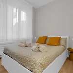 Sanso House - 2 Bedrooms, 2 Bathrooms, Ac - For Family *